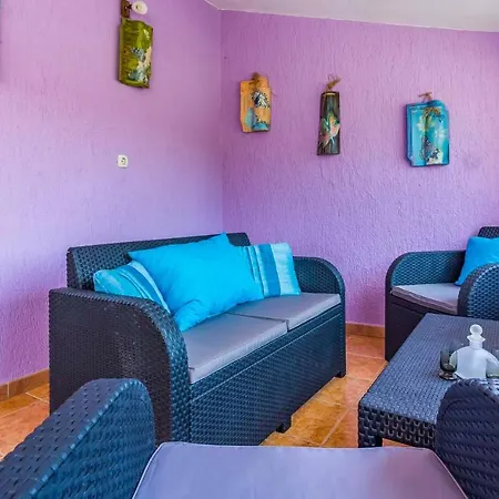 House 561 Dom wakacyjny *