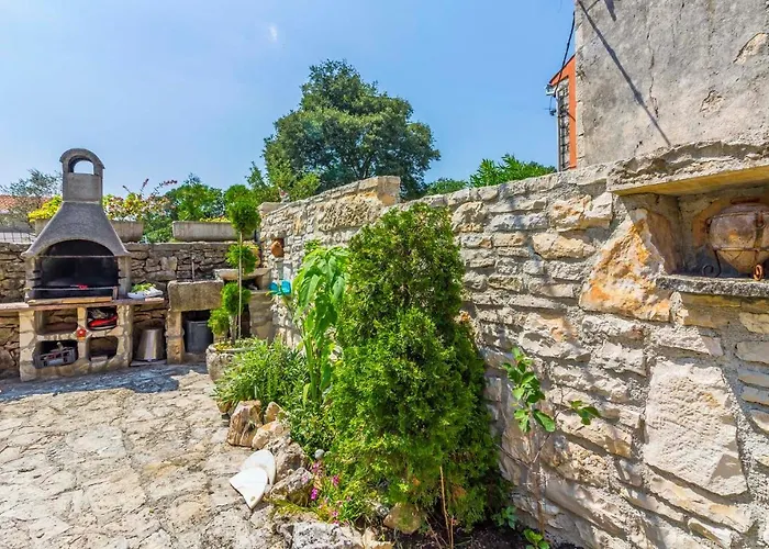 펜션 House 561 Rakalj